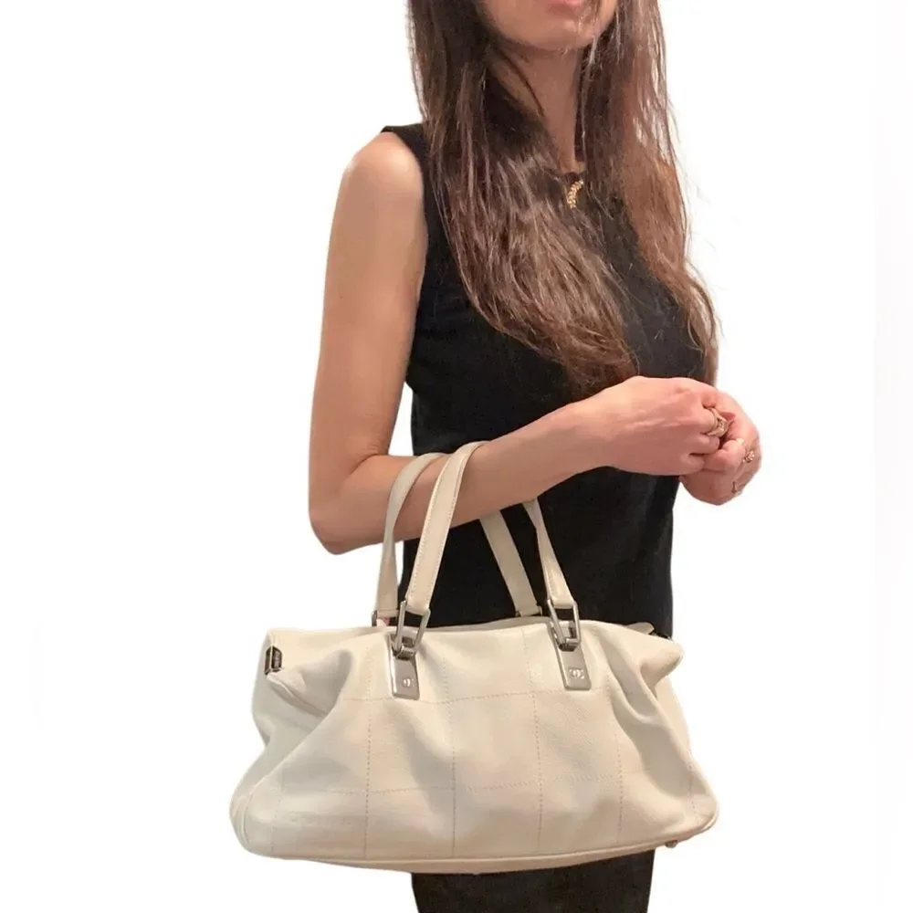 Chanel Top Handle white leather Bag